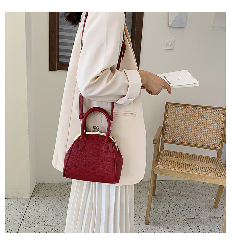 Messenger bag fashion handbag popular shell bag