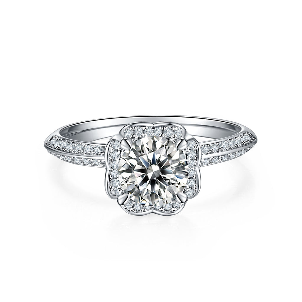 A 1-carat Luxurious And Fashionable Light Luxury Trend Jewelry Silver Ring For Men And Women, Set With Top-quality Moissanite, Made Of S925 Silver-plated Platinum Material.